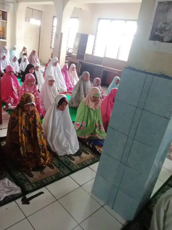 Musholla dan Pembiasaan Ibadah